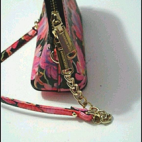 Steve Madden Black Colorful Floral Pattern Shoulder Bag - Picture 5 of 7